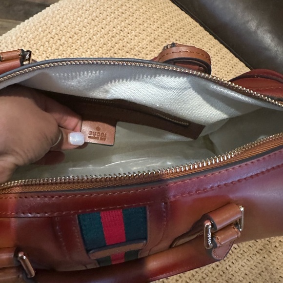 Gucci Bag not authentic - Picture 1 of 3